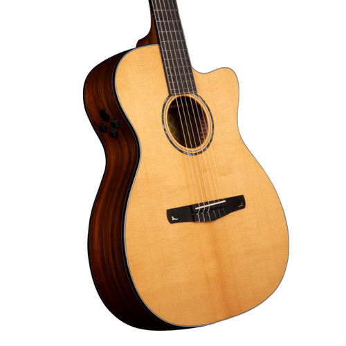 CORT Gold OC-8 NAT Classical Nylon Guitar with Preamp Fishman
